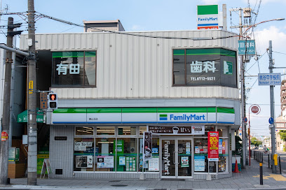 ファミリーマート 勝山北店