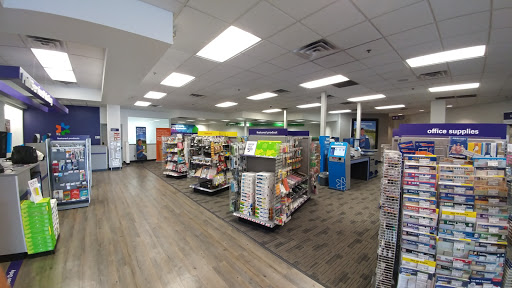 Print Shop «FedEx Office Print & Ship Center», reviews and photos, 3390 W Shaw Ave, Fresno, CA 93711, USA