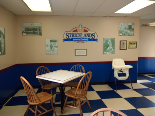 Ice Cream Shop «Stricklands Frozen Custard», reviews and photos, 2629 Bailey Rd, Cuyahoga Falls, OH 44221, USA