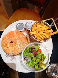 Hamburger du Restaurant français Café de l'Olympia à Paris - n°3