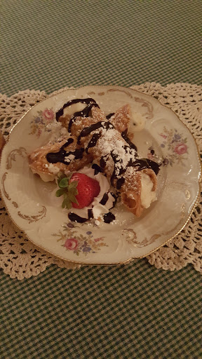 Lodge «The Farmhouse Inn», reviews and photos, 108 W Swan St, Centerville, TN 37033, USA