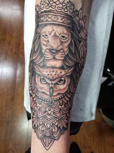 Tattoo Shop «Mission Street Tattoo & Piercing», reviews and photos, 1515 Mission St, Santa Cruz, CA 95060, USA