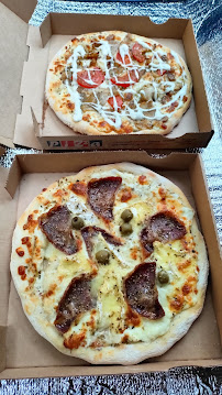 Pepperoni du Pizzas à emporter Pizz'Adore : Pizzas, Burger, Tacos, Distributeur 24/24 à Arreau - n°3