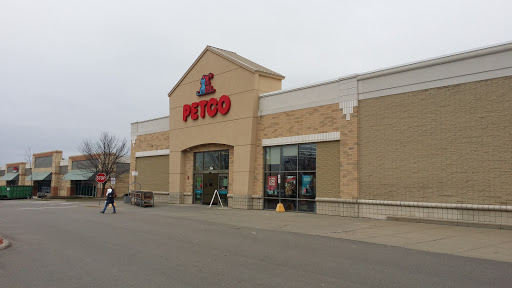 Pet Supply Store «Petco Animal Supplies», reviews and photos, 244 Pioneer Trail, Chaska, MN 55318, USA