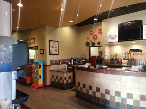 Pizza Restaurant «Round Table Pizza», reviews and photos, 34410 16th Ave S, Federal Way, WA 98003, USA