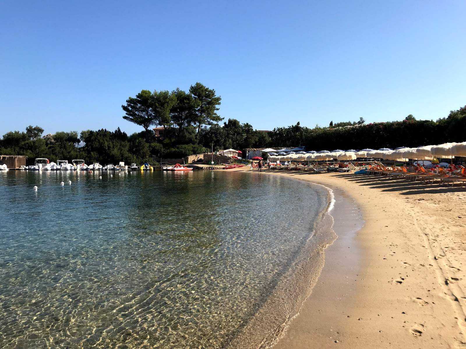 Foto van Spiaggia Rudargia met kleine baai