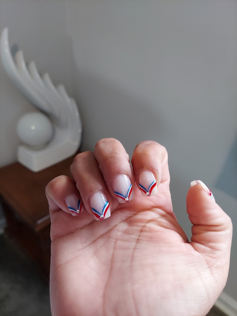 Cici Nails 07874