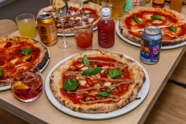 Reviews of Four Hundred Rabbits: Pizza Restaurant West Norwood in London - Pizza
