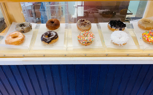 Donut Shop «Flip Flops Donut Shop», reviews and photos, 129 Bogue Inlet Dr, Emerald Isle, NC 28594, USA