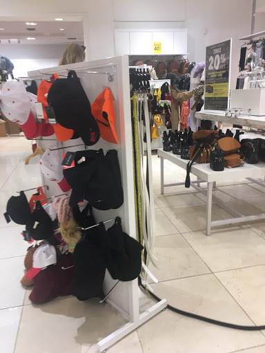 Clothing Store «Forever 21», reviews and photos, 757 Spectrum Center Dr, Irvine, CA 92618, USA