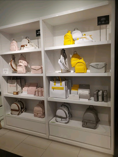 Fashion Accessories Store «Michael Kors», reviews and photos, 1800 Sawgrass Mills Cir #2630, Sunrise, FL 33323, USA