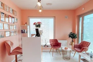 Salon kosmetyczny SW Beauty Clinic image