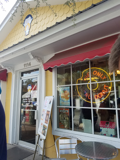 Donut Shop «Tato-Nut Donut Shop», reviews and photos, 1114 Government St, Ocean Springs, MS 39564, USA