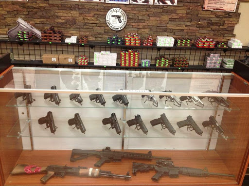 Gun Shop «AAA Gun & Ammo, Inc.», reviews and photos, 1105 Goldfinch Dr, Plant City, FL 33563, USA