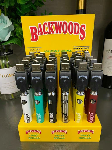 Tobacco Shop «Mojo Smoke Palace», reviews and photos, 1211 N Country Club Dr, Mesa, AZ 85201, USA