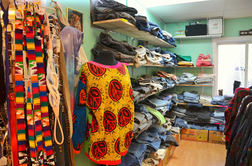 Vintage Clothing Store «Downtown Threads», reviews and photos, 108 Church St, Burlington, VT 05401, USA
