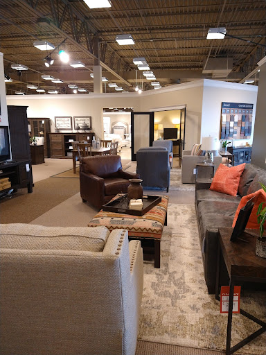 Furniture Store «Bassett Home Furnishings», reviews and photos, 12941 Shelbyville Rd, Louisville, KY 40243, USA
