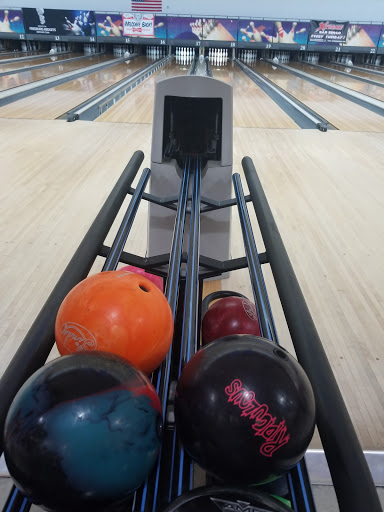 Bowling Alley «Bel-Air Bowl», reviews and photos, 200 S Belt W, Belleville, IL 62220, USA