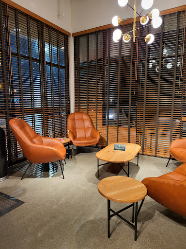 Shopping Mall «Bridle Trails Shopping Center», reviews and photos, 6501-6625 132nd Ave NE, Kirkland, WA 98033, USA