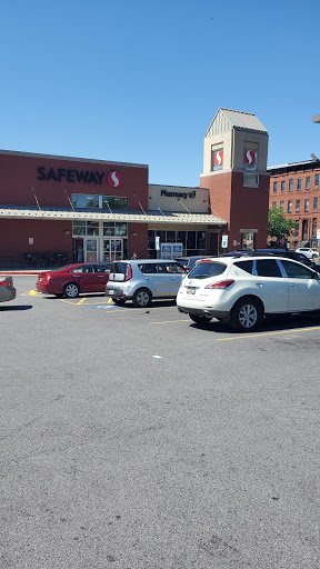 Grocery Store «Safeway», reviews and photos, 2401 N Charles St, Baltimore, MD 21218, USA