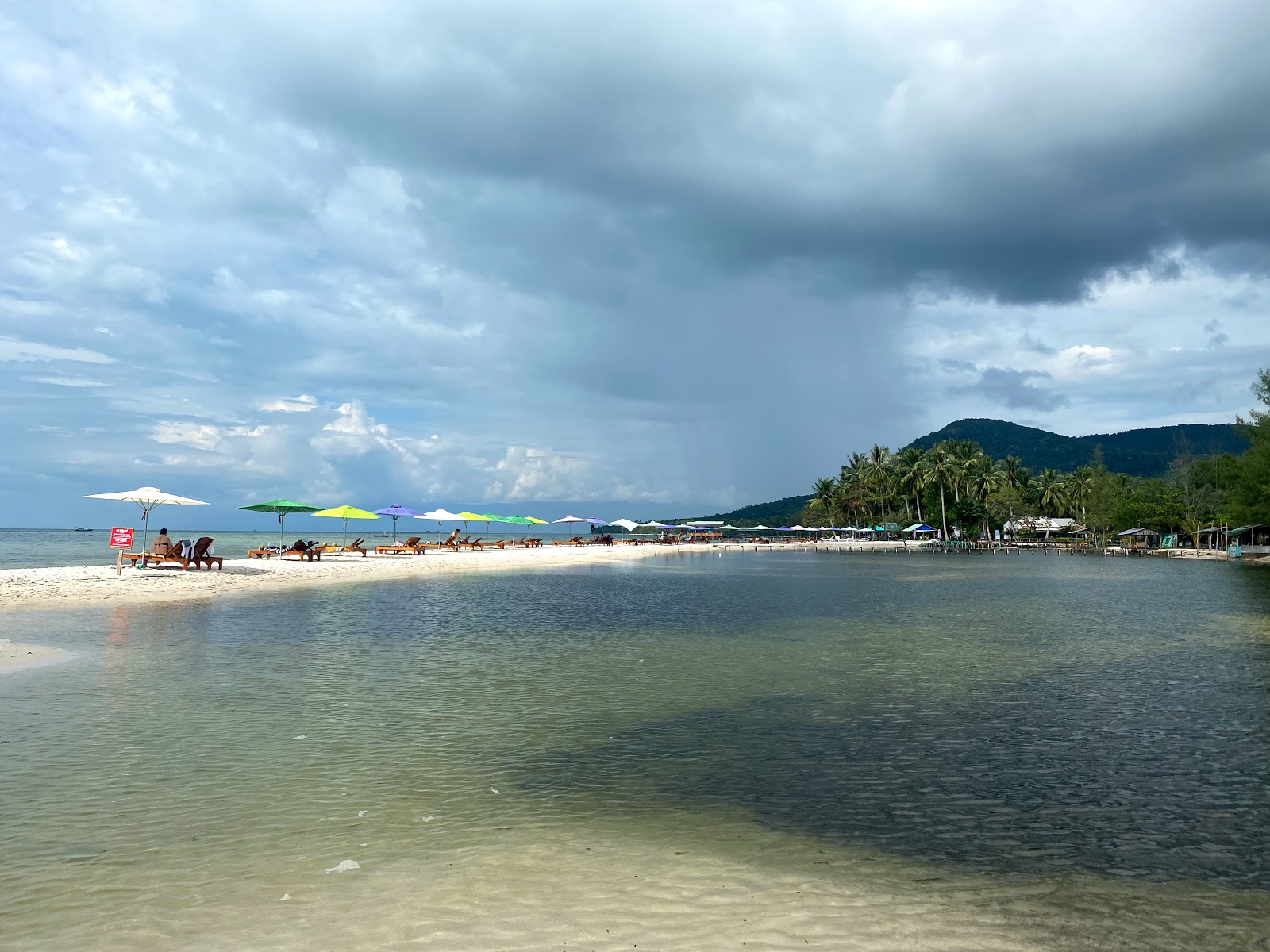 Starfish Beach'in fotoğrafı - rahatlamayı sevenler arasında popüler bir yer