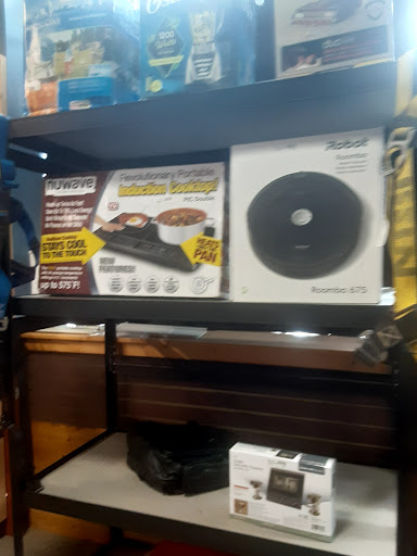 Pawn Shop «P&A Pawn And Gun», reviews and photos, 150 1st Ave E, Hendersonville, NC 28792, USA