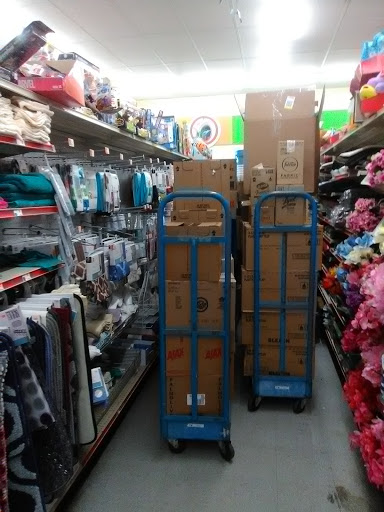 Dollar Store «FAMILY DOLLAR», reviews and photos, 233 W Lucas St, Florence, SC 29501, USA