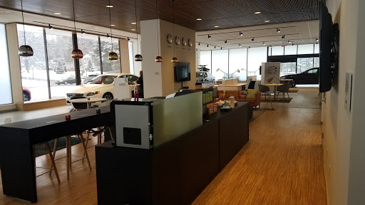 Volvo Dealer «Mitchell Volvo Cars of Simsbury», reviews and photos, 384 Hopmeadow St, Simsbury, CT 06070, USA