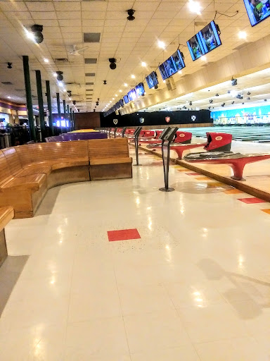 Bowling Alley «Camelot Lanes», reviews and photos, 628 Boardman-Canfield Rd, Youngstown, OH 44512, USA
