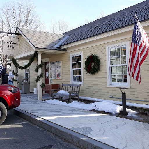General Store «JJ Hapgood General Store & Eatery», reviews and photos, 305 Main St, Peru, VT 05152, USA