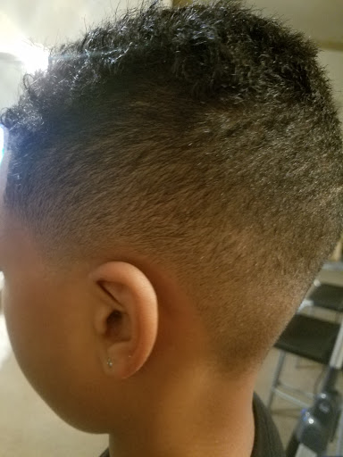 Barber Shop «Well Blended Barbershop», reviews and photos, 7114 UTSA Boulevard #104, San Antonio, TX 78249, USA