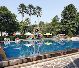 Saung Dolken Resort Hotel Syariah photo