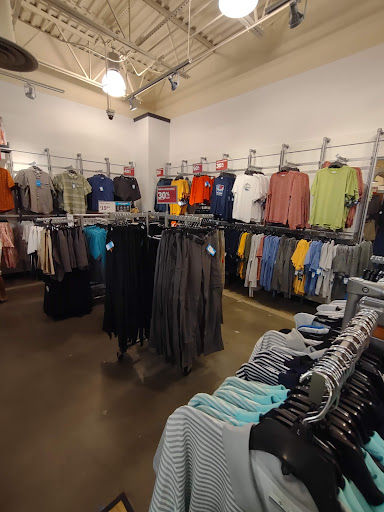Sportswear Store «Columbia Sportswear Outlet Store», reviews and photos, 5885 Gulf Fwy #301, Texas City, TX 77591, USA