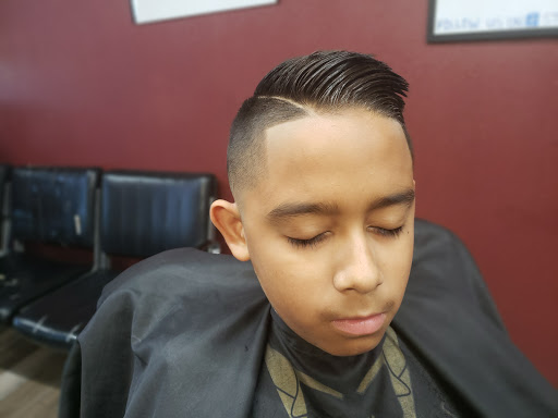 Barber Shop «Straight Blades Barbershop», reviews and photos, 2121 Pleasanton Rd, San Antonio, TX 78221, USA