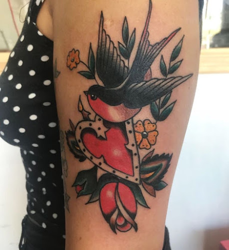 Perla Negra Inktattoo - Valparaíso