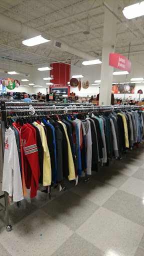 Department Store «Marshalls & HomeGoods», reviews and photos, 731 Centerview Blvd, Kissimmee, FL 34741, USA