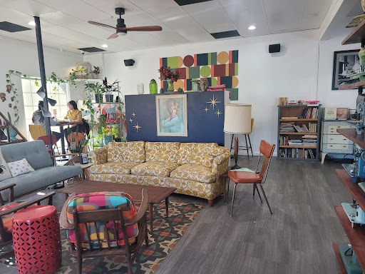Bees Bakery Cafe image