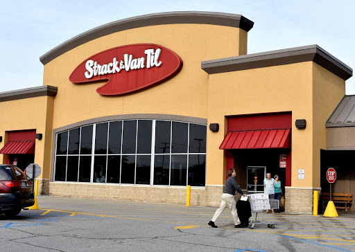 Strack & Van Til Food Market, 9632 Cline Ave, Highland, IN 46322, USA, 