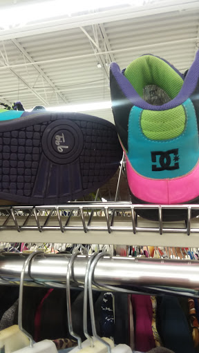 Thrift Store «Valley Thrift Store», reviews and photos, 1717 Woodman Dr, Kettering, OH 45420, USA