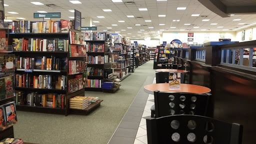 Book Store «Barnes & Noble», reviews and photos, 3120 Fairlane Dr, Allen Park, MI 48101, USA