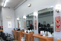 Renu Beauty Salon