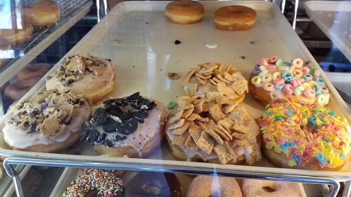 Donut Shop «Tee Donuts», reviews and photos, 325 E Anaheim St # A, Long Beach, CA 90813, USA