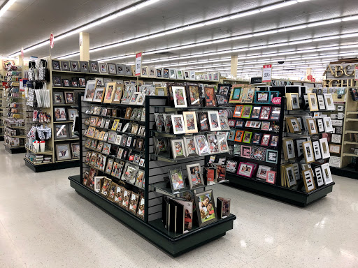 Craft Store «Hobby Lobby», reviews and photos, 2215 Lebanon Valley Mall, Lebanon, PA 17042, USA