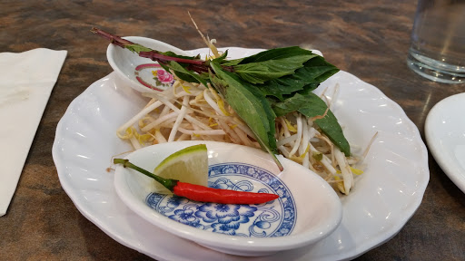 Van Son Vietnamese Cuisine 16th AVE