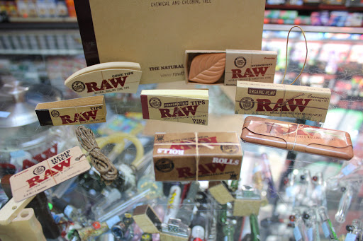 Tobacco Shop «Seattle Cigar & Tobacco», reviews and photos, 414 Broadway E, Seattle, WA 98102, USA