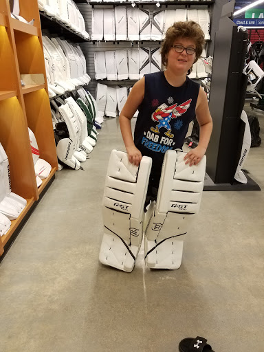 Sporting Goods Store «MonkeySports Derry», reviews and photos, 30 Manchester Rd, Derry, NH 03038, USA