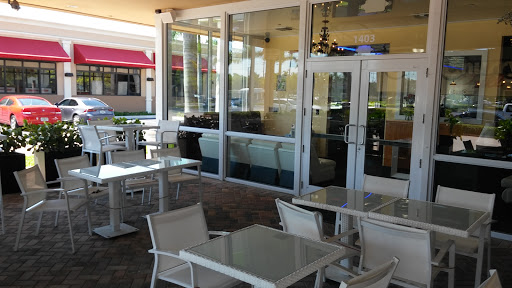 Shopping Mall «Diplomat Mall Shopping Center», reviews and photos, 1725 E Hallandale Beach Blvd, Hallandale Beach, FL 33009, USA