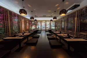 Hiroshima Restaurant sushi image