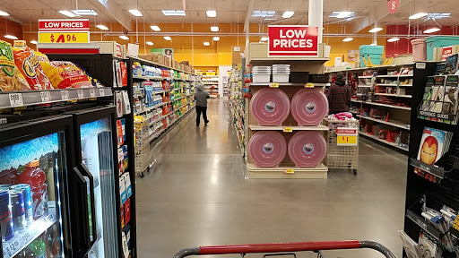 Grocery Store «H-E-B Grocery», reviews and photos, 107 N Sunset Strip St, Kenedy, TX 78119, USA