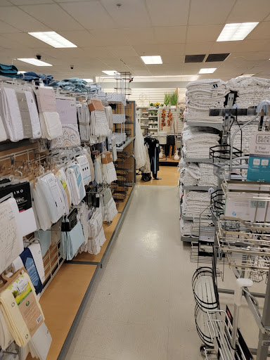 Department Store «Marshalls», reviews and photos, 1832 86th St, Brooklyn, NY 11214, USA